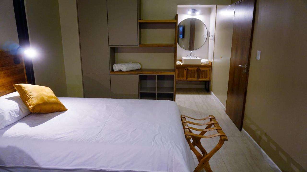 718 Rufino Petit Hotel 멘도사 외부 사진
